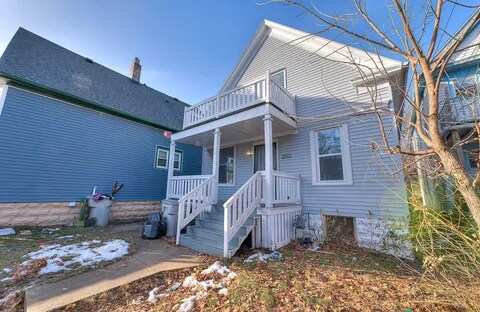 1961 S Congo Ave in Milwaukee, WI - Building Photo