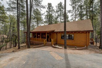 5547 W Ho Gon Wy in Prescott, AZ - Foto de edificio - Building Photo