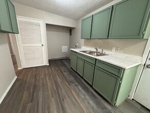 1906 E Baylor St in Lubbock, TX - Building Photo - Building Photo