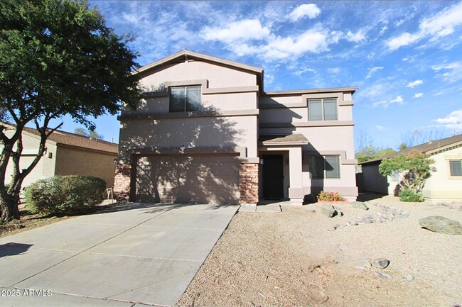 1746 E Desert Moon Trail