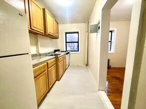 1166 E 215th St in Bronx, NY - Building Photo - Building Photo