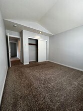 12528 SE Taggart St-Unit -12528 SE Taggart in Portland, OR - Building Photo - Building Photo