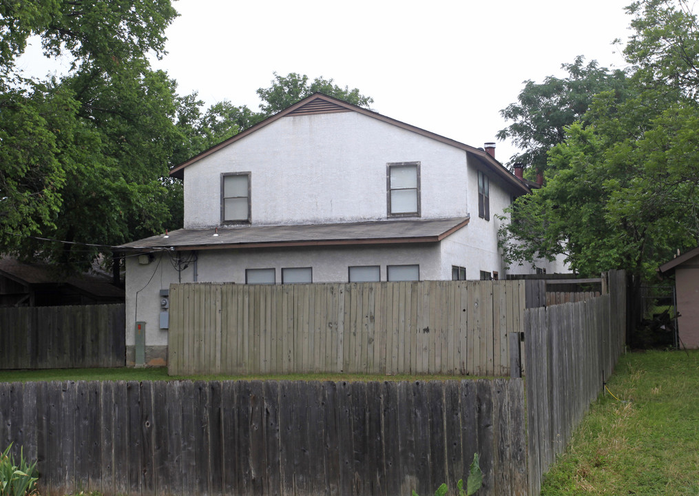 201 W Mockingbird Ln in Austin, TX - Building Photo