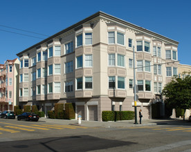 3701 Divisadero St in San Francisco, CA - Building Photo - Building Photo