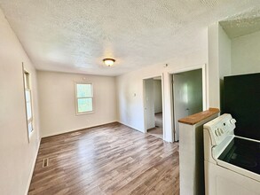 1335 E Dubail Ave in South Bend, IN - Building Photo - Building Photo
