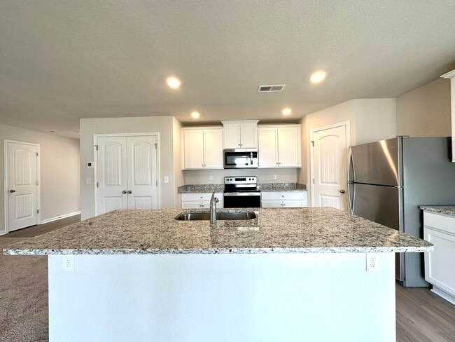 512 Hawley St in Charlotte, NC - Building Photo - Building Photo