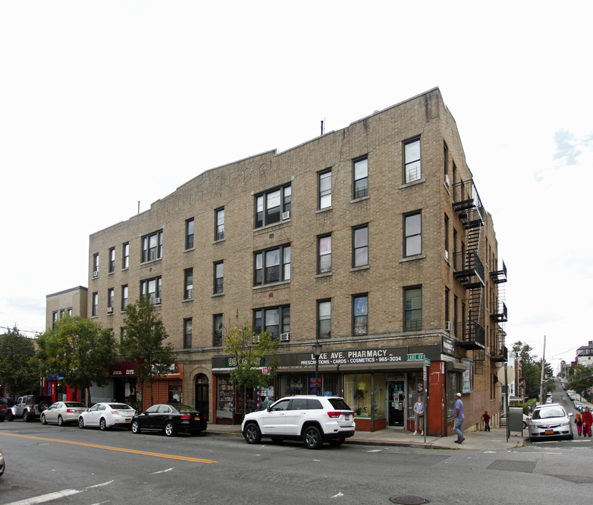 130-138 Lake Ave in Yonkers, NY - Building Photo