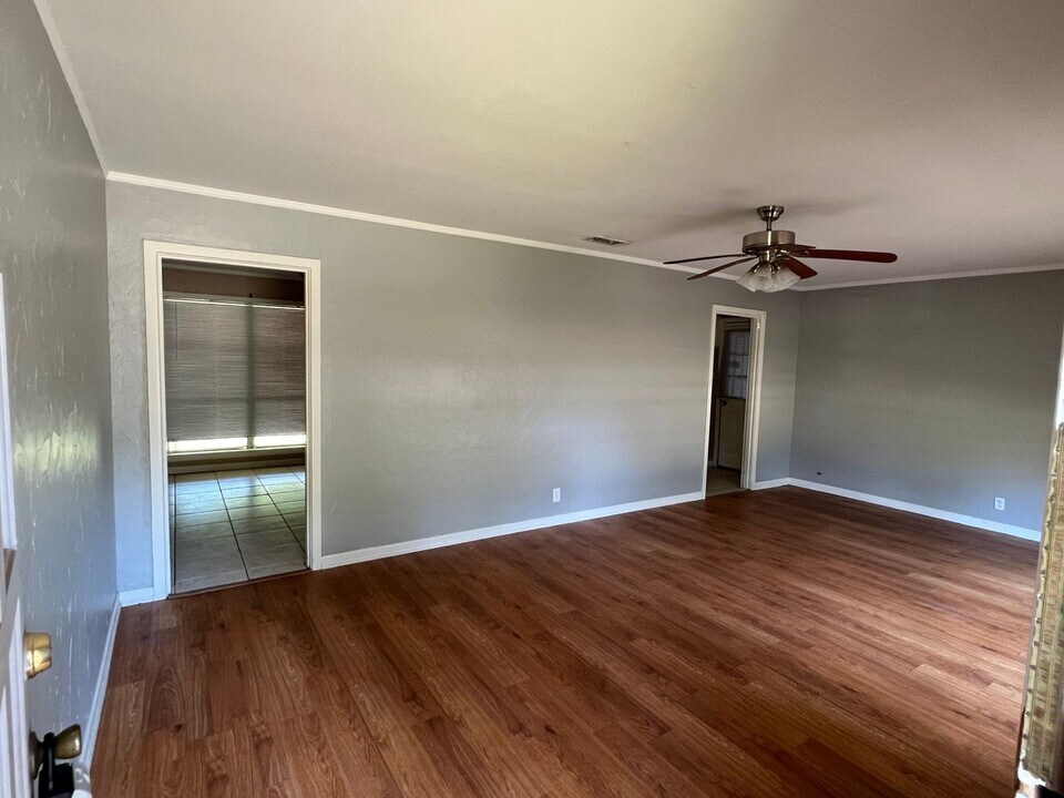 17 Lynda Ave in Texarkana, TX - Building Photo