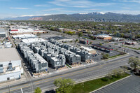 Central Heights Townhomes in Salt Lake City, UT - Foto de edificio - Building Photo