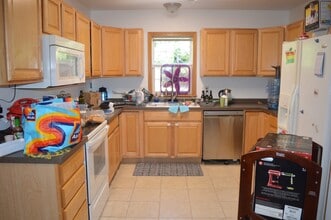 1709 Carns Dr in Madison, WI - Building Photo - Building Photo