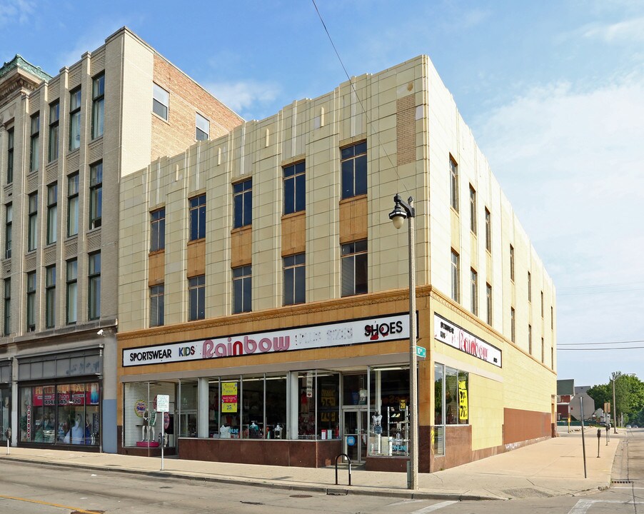 1000-1006 W Historic Mitchell St in Milwaukee, WI - Building Photo