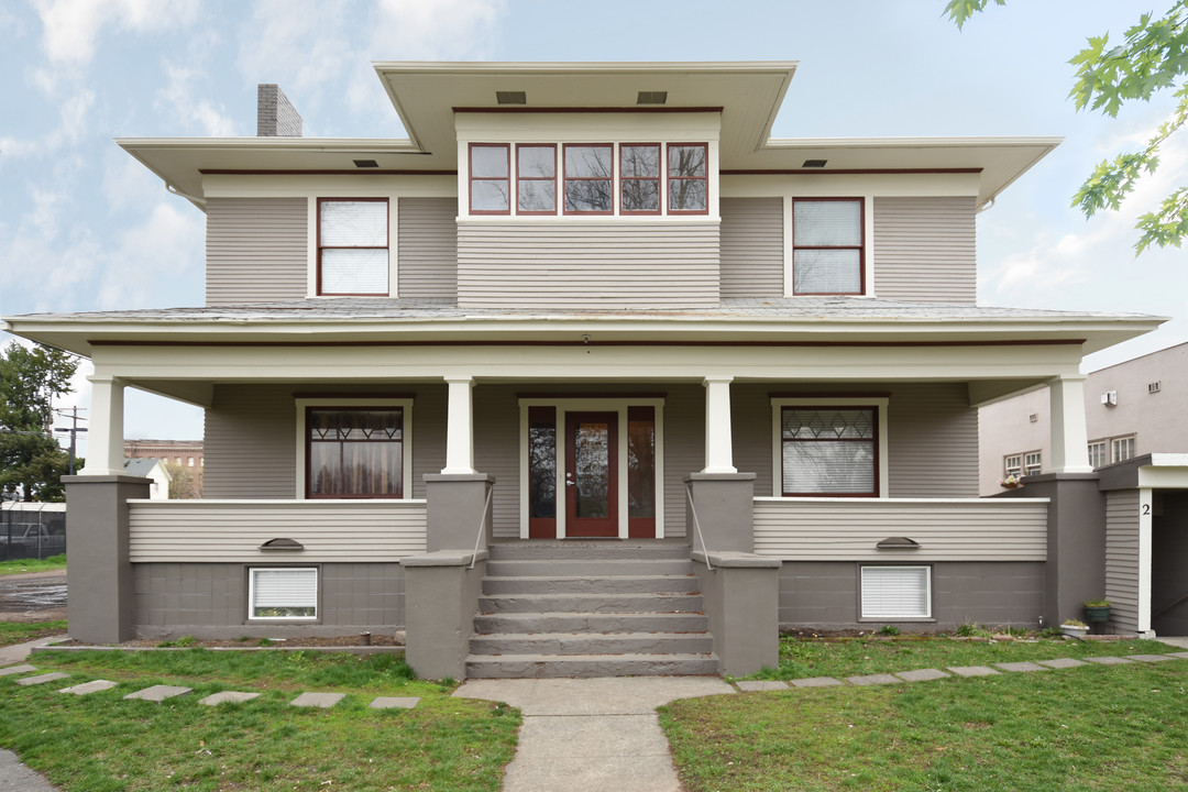 Lords Apartments in Walla Walla, WA - Foto de edificio