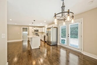 5008 Suter Dr in Nashville, TN - Building Photo - Building Photo