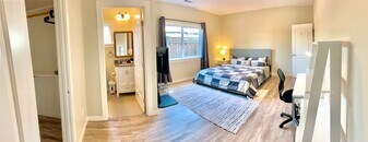 651 BERNAL AVE, Unit Room 7 in Sunnyvale, CA - Building Photo