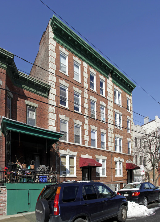 165-167 Cambridge Ave in Jersey City, NJ - Building Photo