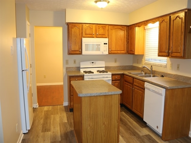 8612 Oak Creek Dr in Lewis Center, OH - Building Photo - Building Photo