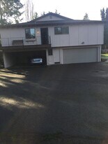 2816 Garden Ct, Unit D in Steilacoom, WA - Building Photo