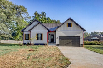 112 Ted's Trail in Trenton, KY - Building Photo - Building Photo