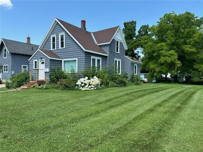 property at 613 3rd St SW