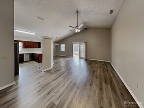 2715 Wilder Park Dr in Plant City, FL - Building Photo - Building Photo