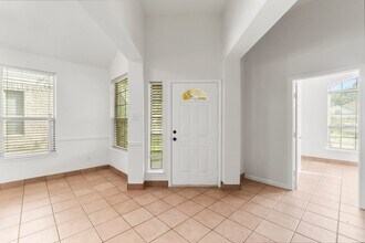 19311 Twin Buttes Dr in Tomball, TX - Foto de edificio - Building Photo