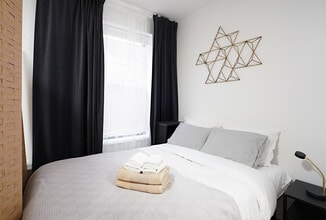 317 E 75th St, Unit SI ID1032001P in New York, NY - Building Photo - Building Photo