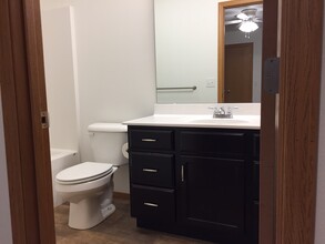 1003 N Missouri Dr in Ozark, MO - Building Photo - Building Photo