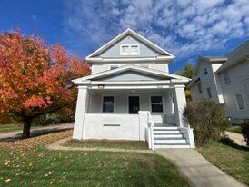 61 E Ido Ave in Akron, OH - Building Photo