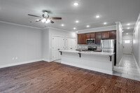 Sycamore Heights Townhomes in Tontitown, AR - Foto de edificio - Interior Photo