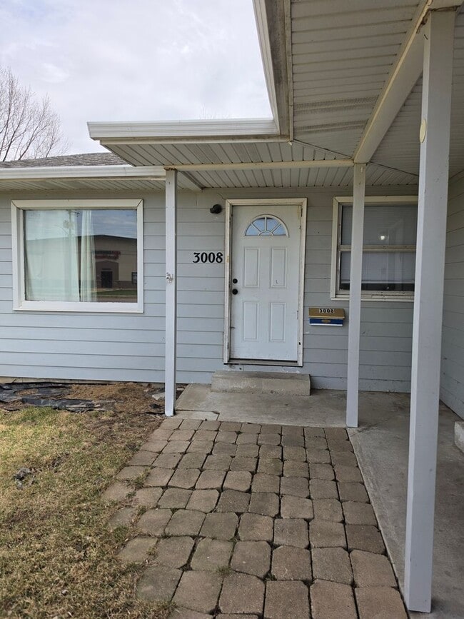 property at 3008 S Phillips Ave