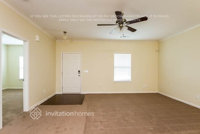 8130 Dumphries Dr in Huntersville, NC - Building Photo - Building Photo