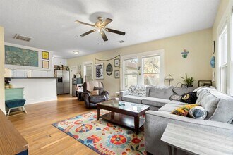 3411 Cedar St in Austin, TX - Building Photo - Building Photo