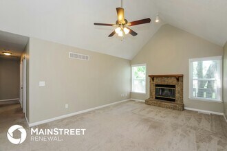 4712 Halsey St in Shawnee, KS - Building Photo - Building Photo