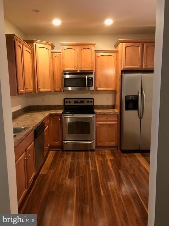 2060 Deer Run Dr in Hummelstown, PA - Building Photo - Building Photo