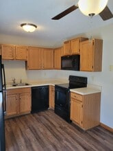 754 Village Dr in Glen Carbon, IL - Building Photo - Building Photo