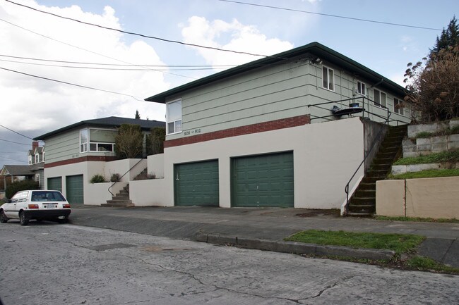 918-932 SE 50th Ave in Portland, OR - Foto de edificio - Building Photo