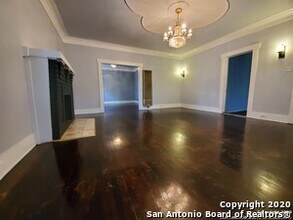 1609 W Magnolia Ave in San Antonio, TX - Building Photo - Building Photo