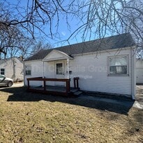 307 Prairie St in Ottawa, IL - Building Photo