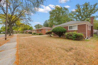 21848 Sussex St in Oak Park, MI - Building Photo - Building Photo