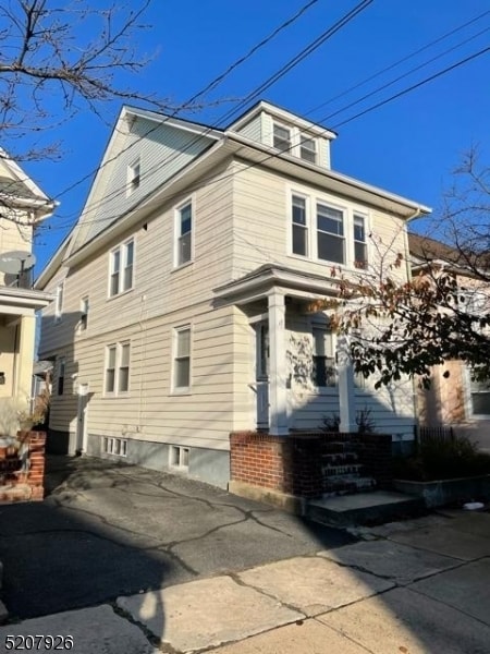 property at 17 Mechanic St