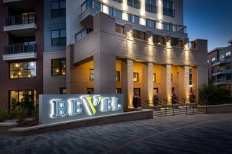 Revel Ballpark in Atlanta, GA - Foto de edificio - Building Photo