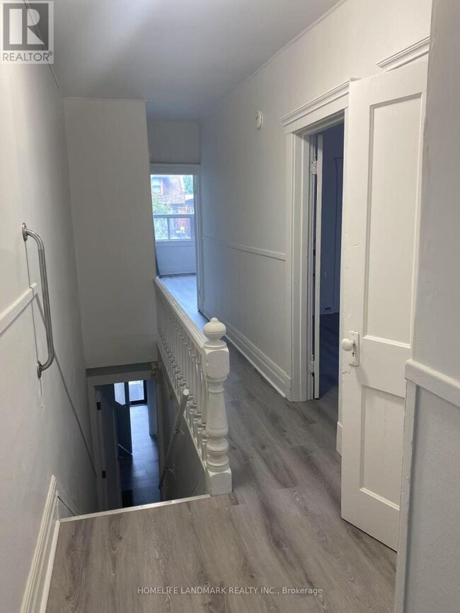 property at 1067 Dovercourt Rd