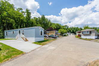 New Colony in West Mifflin, PA - Building Photo - Building Photo