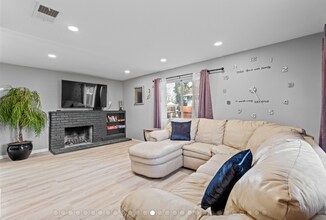 325 Falcon Dr in Vallejo, CA - Foto de edificio - Building Photo