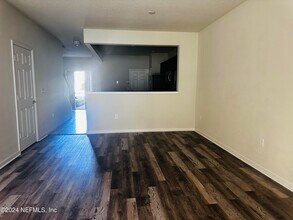 6801 Roundleaf Dr in Jacksonville, FL - Building Photo - Building Photo