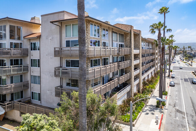 La Casita Condominium in Redondo Beach, CA - Building Photo - Building Photo