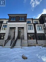 14 Agnes Ln in Richmond Hill, ON - Building Photo