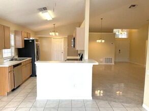 3085 Hidden River Ct in Oviedo, FL - Building Photo - Building Photo