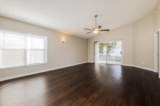 2035 Attaway Dr in Brandon, FL - Building Photo - Building Photo