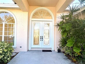 731 Waterside Ct in Tarpon Springs, FL - Building Photo - Building Photo